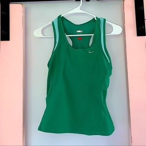 Nike Dry Fit Runners Tank - Medium - green